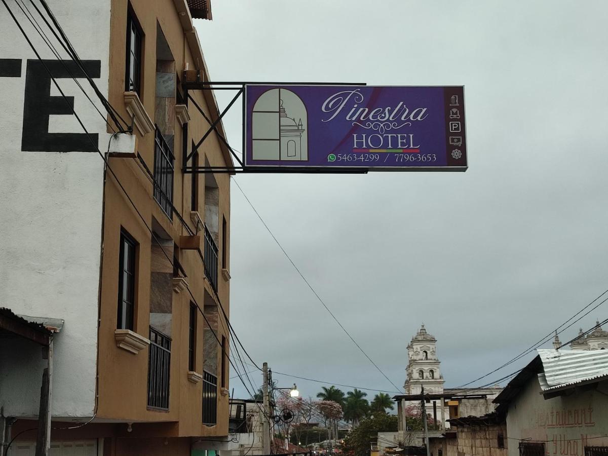 Hotel Finestra 埃斯基普拉斯 外观 照片